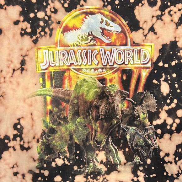 Jurassic Park T-Shirt - Picture 4 of 5